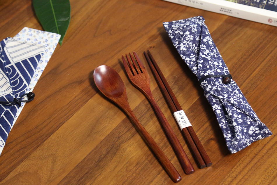 Portable Wooden Cutlery Set with Cloth Bag