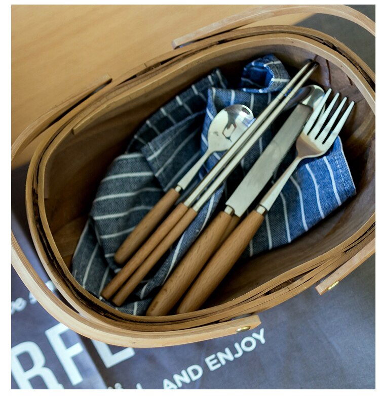 Wooden Rural Basket for Wedding Decor Wooden Rural Basket for Wedding Decor