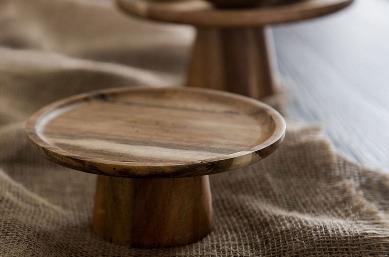 Elegant Wooden Cake Tray