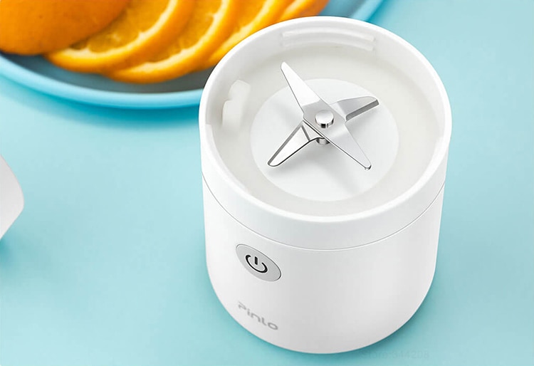 Ultra Portable Electric Juicer