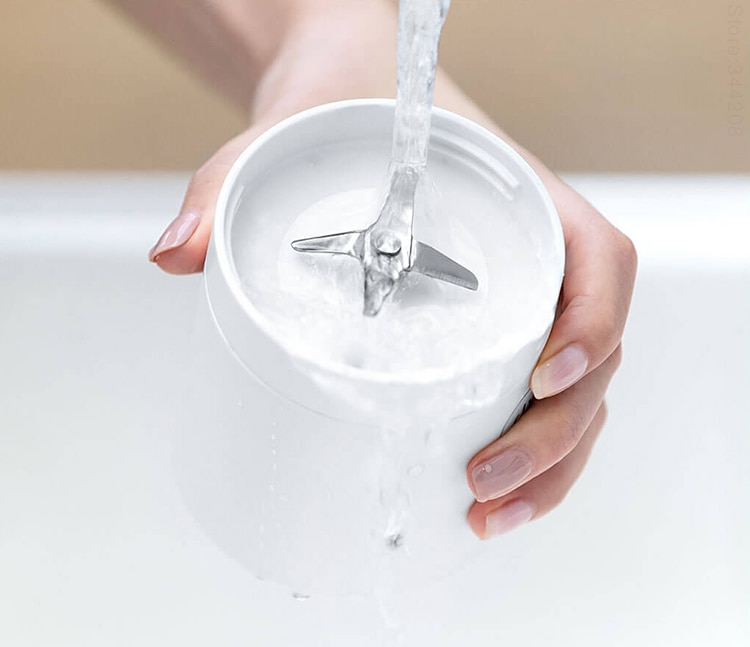 Ultra Portable Electric Juicer