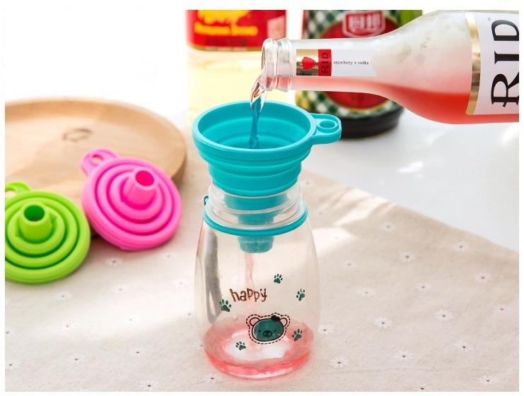 Collapsible Silicone Mini Liquid Funnel Collapsible Silicone Mini Liquid Funnel